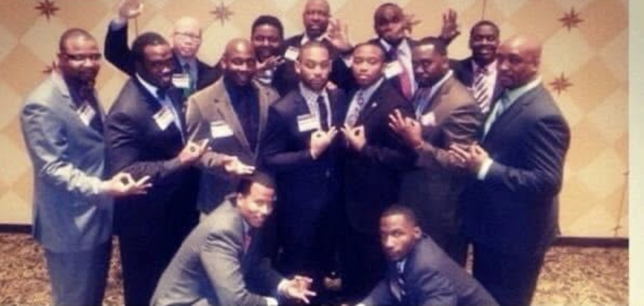 Fifteen Kings of Krimson and Kreme line photograph